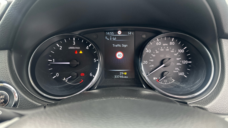 Nissan Qashqai 1.5 dCi Tekna 5dr Diesel Hatchback